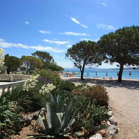 Guest house Sobe Frano I Lovro Crikvenica