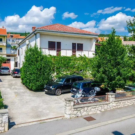 Guest house Sobe Frano I Lovro 3*